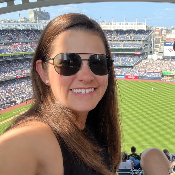 Meet your Posher, Sarah - Picture 1 of 1